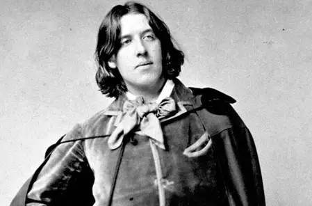 王爾德簡介（愛自己是終身浪漫的開始）