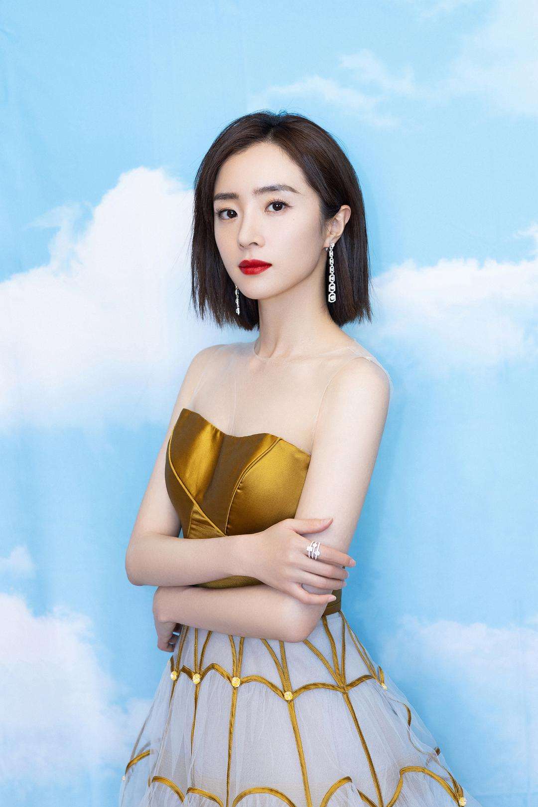 胡冰卿的個人資料簡介（胡冰卿為什麼被稱為綠茶公主？）