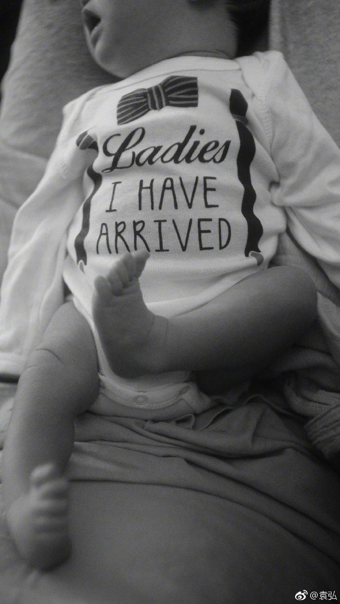 袁弘情人節喜得貴子，張歆藝甜蜜回應，二胎安排上了