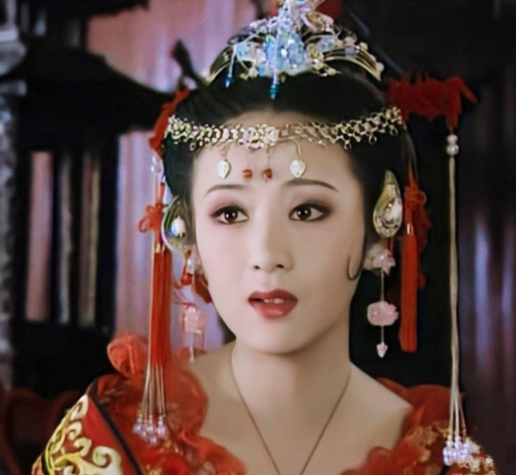 小李琳這輩子最正確的決定，嫁給小6歲丈夫經超