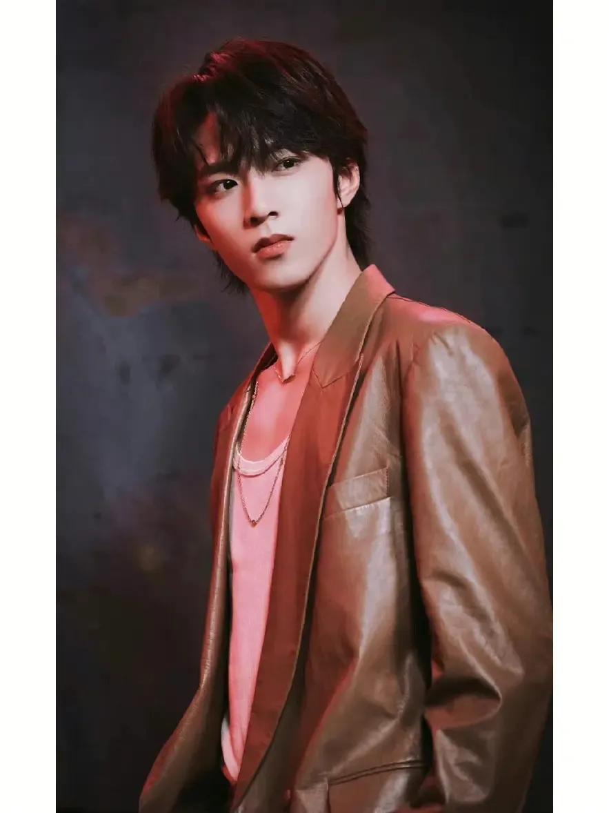 歌手劉耀文個人檔案介紹