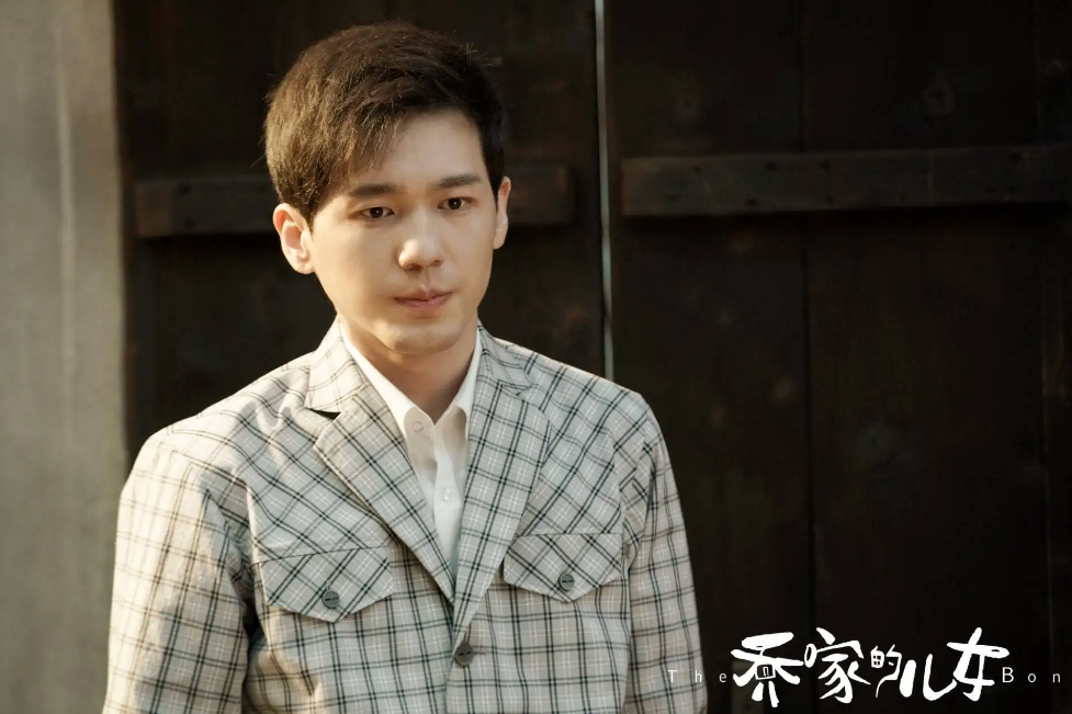 家世驚人、感情專一的演員白宇，龍套多年終成“劇拋臉”