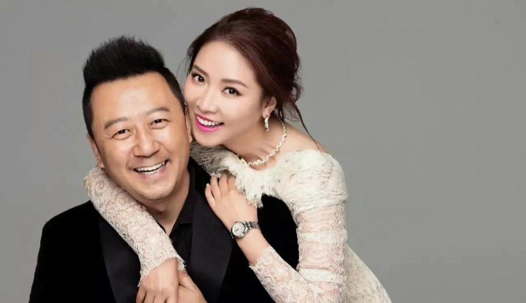 嫁給郭濤的李燃，現育一女，風光背後是辛酸