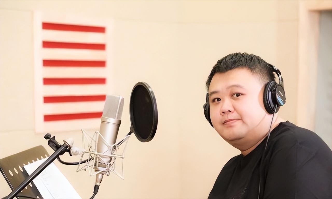 從小學相聲長大的孫越，與岳雲鵬合作10年，婚姻狀況至今未知