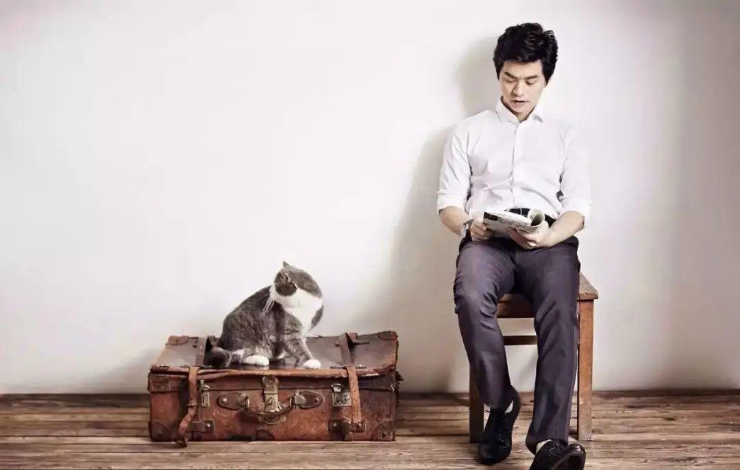 歌手李健簡介：愛讀書的人，運氣都不會太差