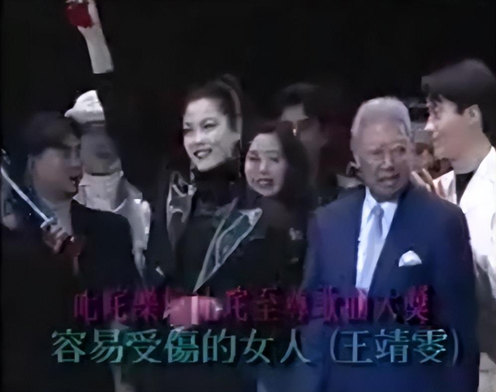 美艷不可方物的天后王菲，容易獲獎的女人，香港叱吒樂壇得獎大盤點