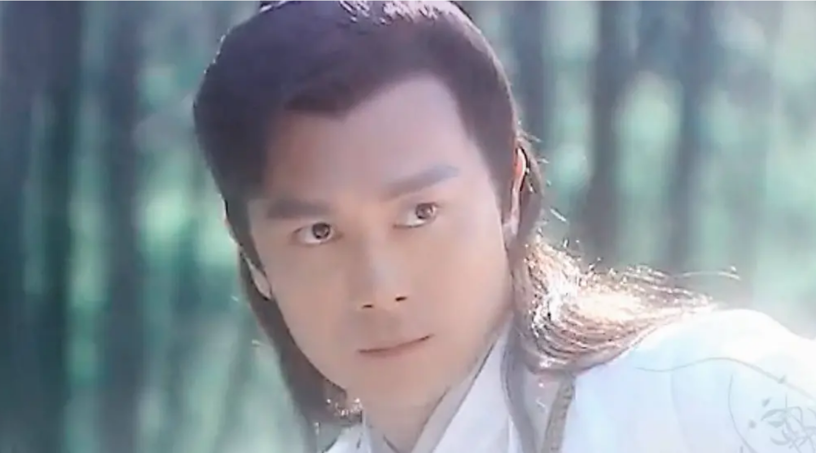 因病退出演藝圈的「司馬玉龍」王燦，收養4個非洲孩子，至今未婚