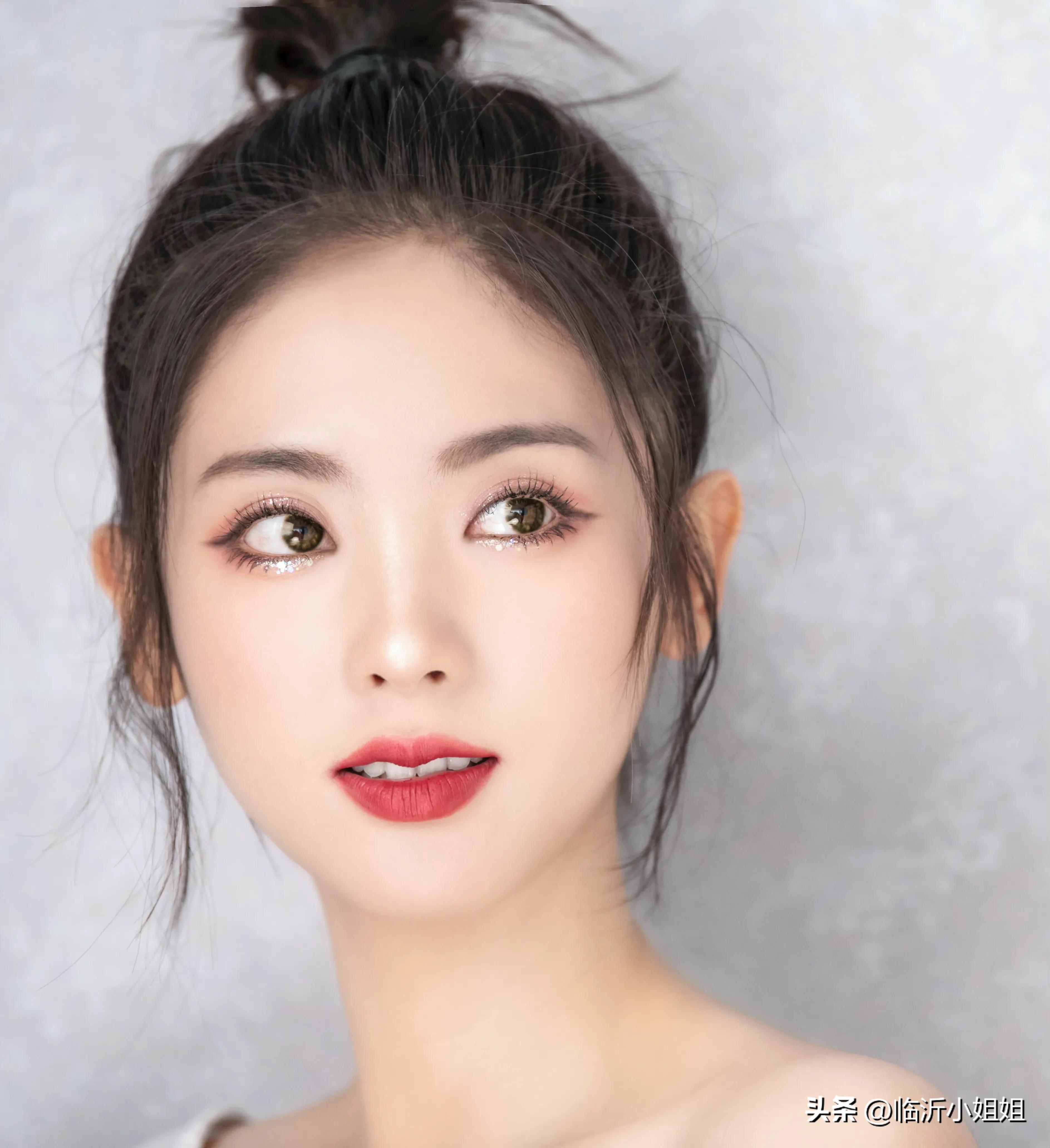 陽光開朗的唯美少女邢菲，清甜明麗的容貌，太迷人啦