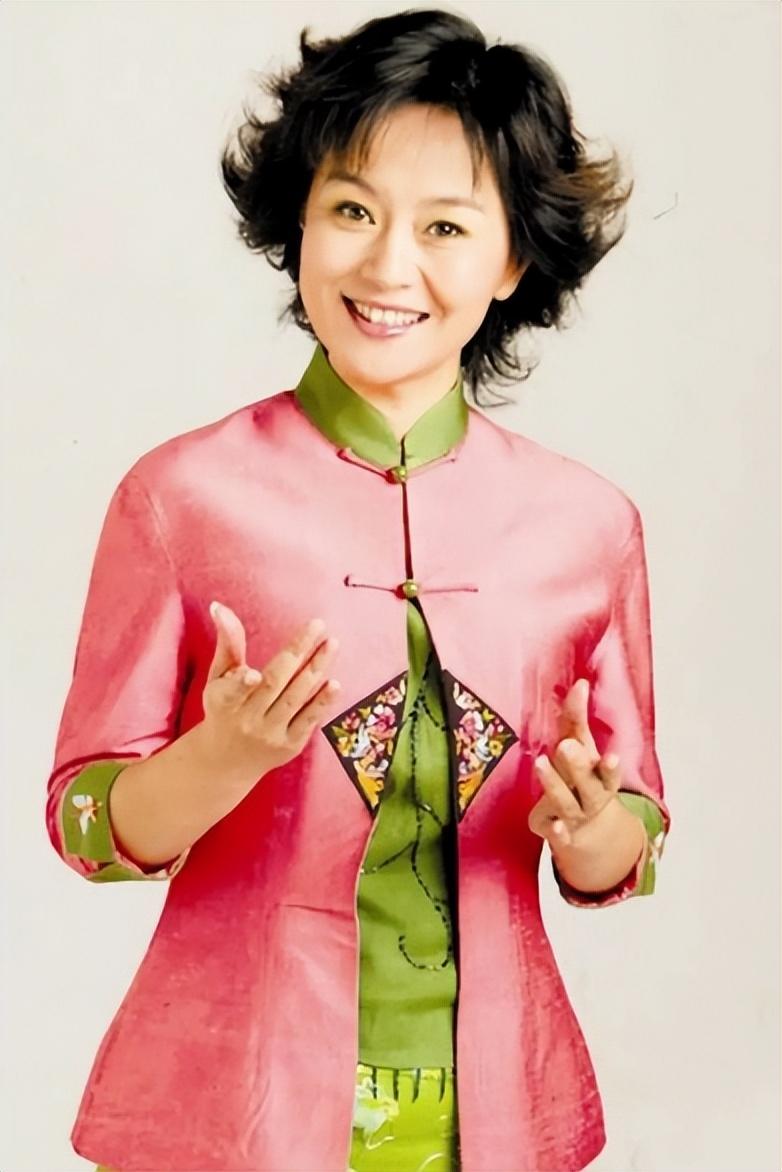 離婚後獨自帶娃的鞠萍，二婚嫁給普通人，終於遇到了幸福