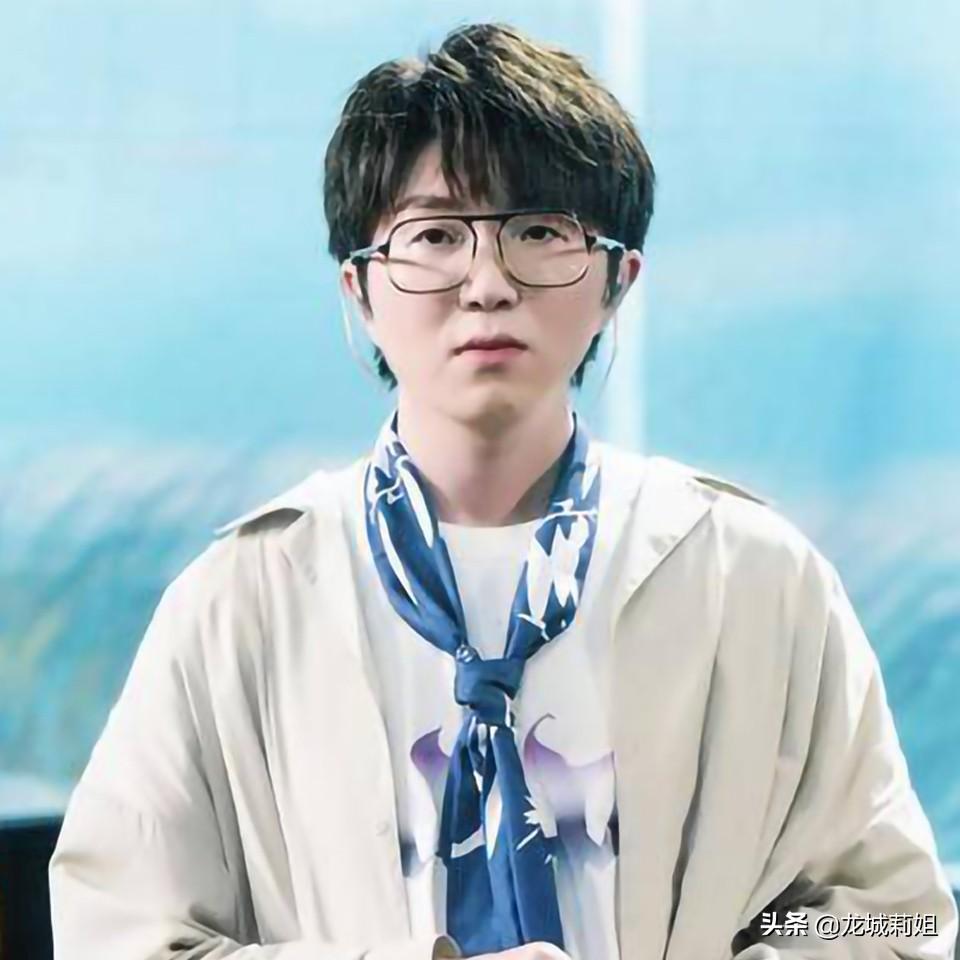 用平凡譜寫人生，走向人生巔峰，毛不易的爆紅絕非偶然！