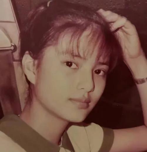 為何「風韻猶存」的李若彤，不結婚、不戀愛？