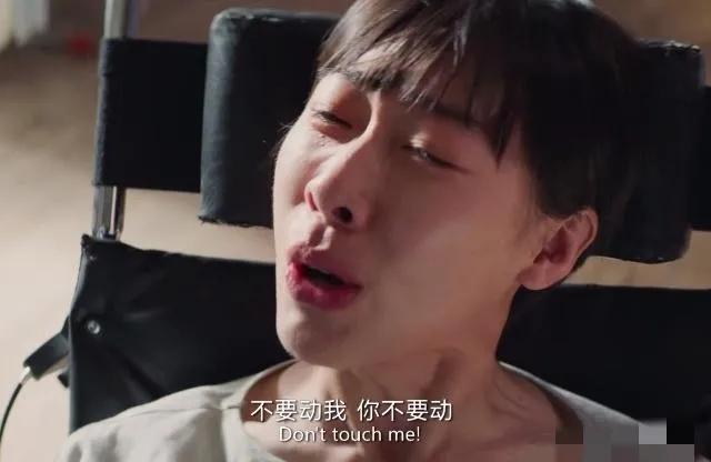 任素汐個人資料簡介 ，上半身是平凡，下半身是幻想，“一尿成名”