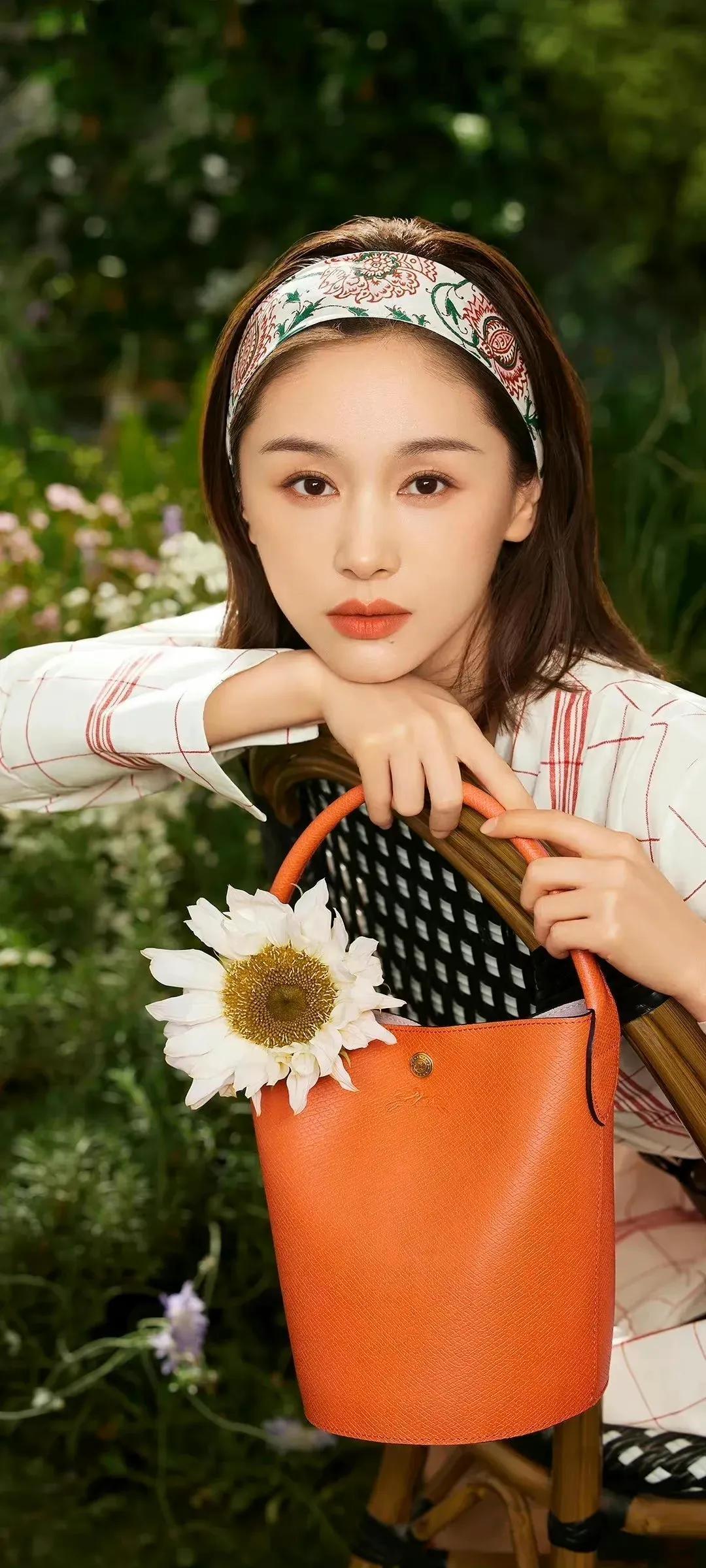 王子文個人資料簡介: “時尚妖精 ”“演藝界的瑜伽老師”