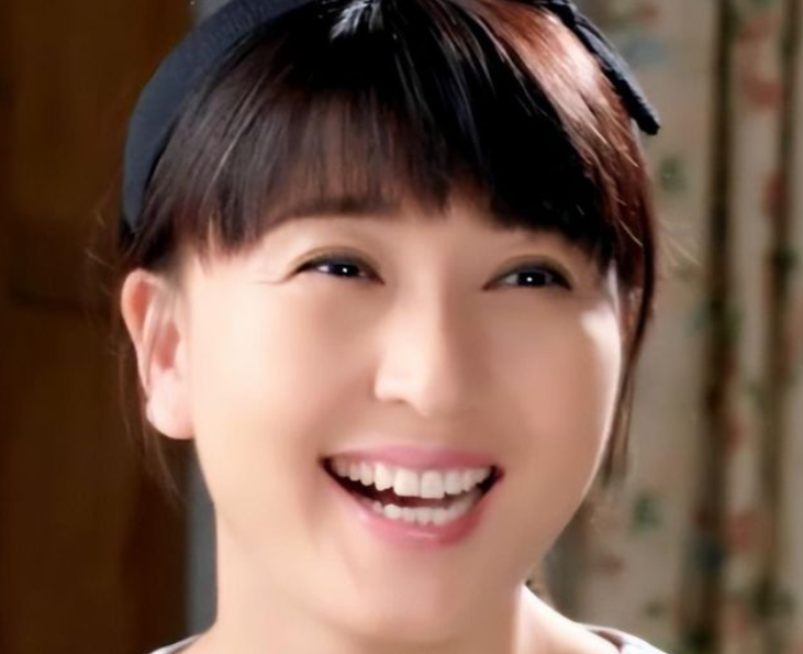 國家一級演員髕學晶個人資料簡介，不顧家人反對嫁大10歲富商，今婚姻狀況如何