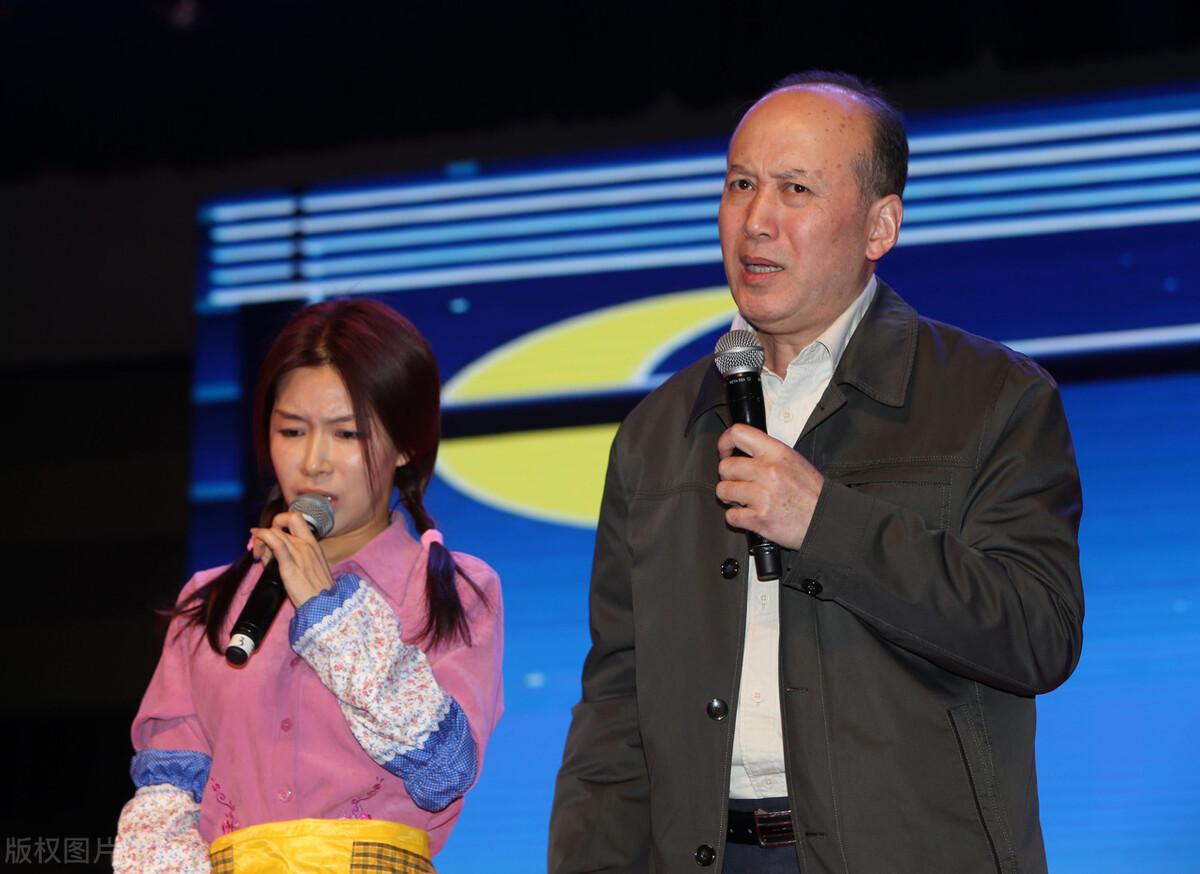 著名喜劇演員郭達的個人資料簡介：感謝蔡明，與平凡妻子相愛一生