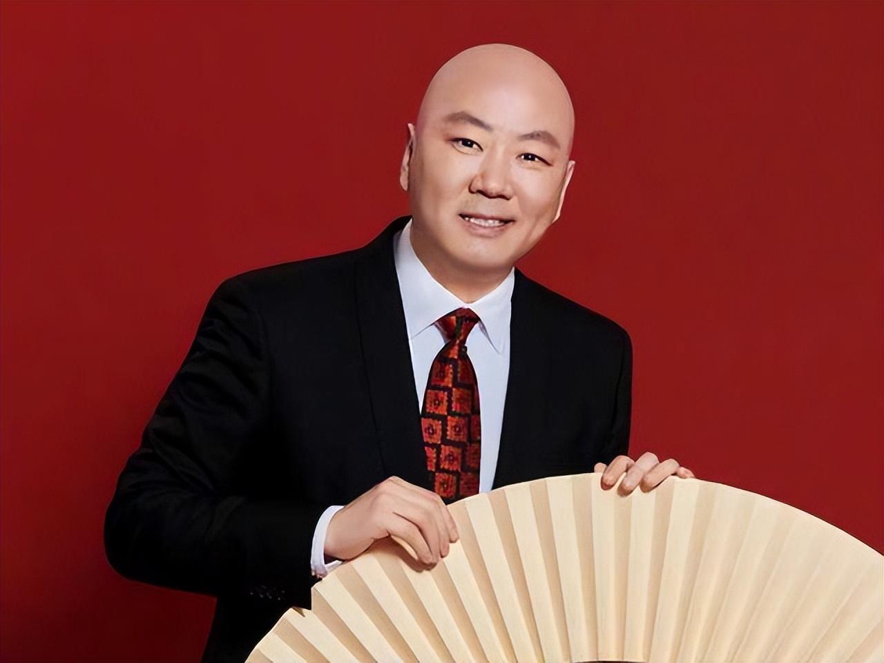 郭冬臨的個人資料簡介 ：合作的都是女神，但他56歲卻還單身