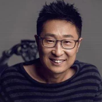 林永健個人資料 ：閃婚自己的朋友，20年被嘲摳門女婿，卻備受丈母娘疼愛