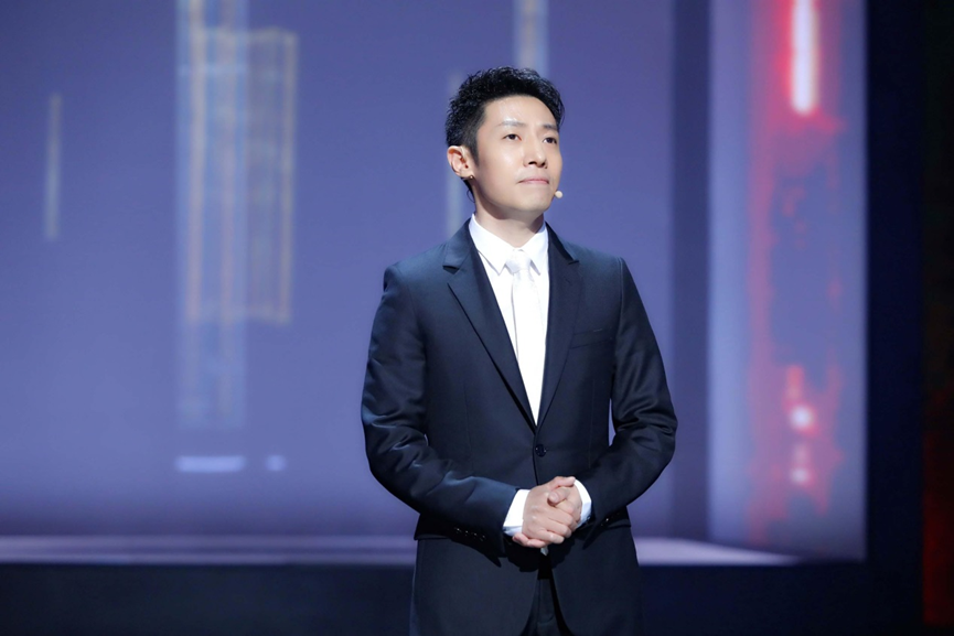 撒貝南個人資料履歷；畢業於北大，是個標準的學霸呀