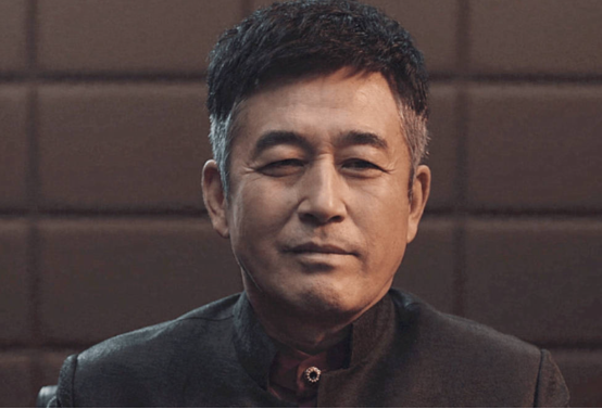 演員王志飛個人資料簡介：為小16歲女友拋棄發妻，與現任妻子認識3天就閃婚！