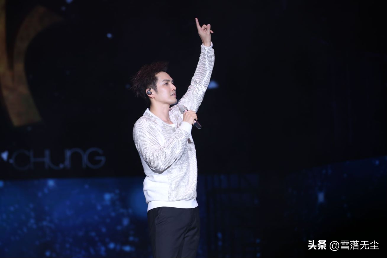 看鐘漢良對粉絲說的這4句話，我知道為什麼他的演唱會能售罄了