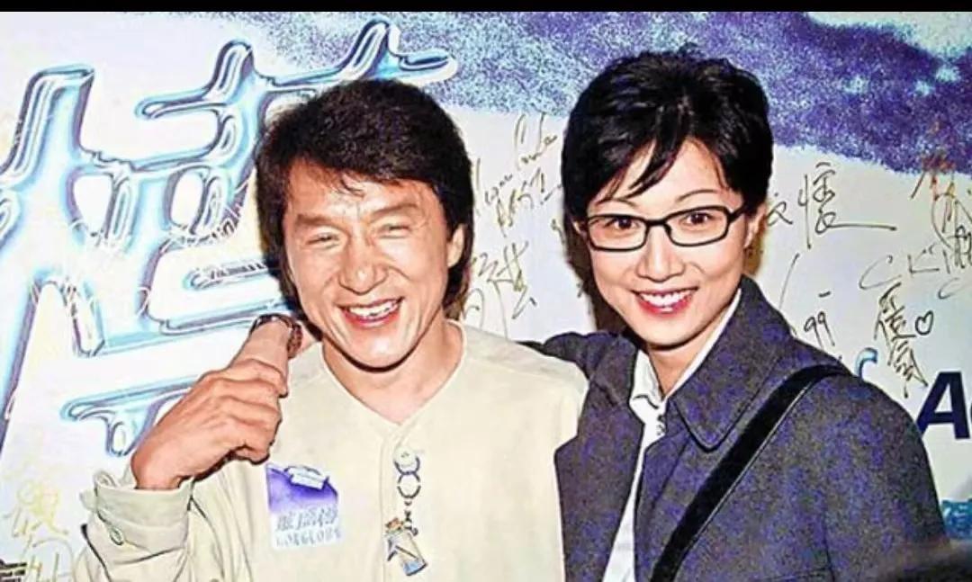 成龍吳綺莉交織的人生到底是誰的錯？